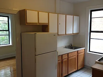 Rented by Metroline Realty