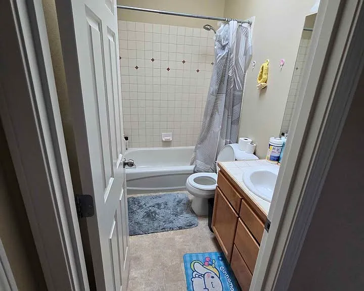 The bathroom you'll be sharing.