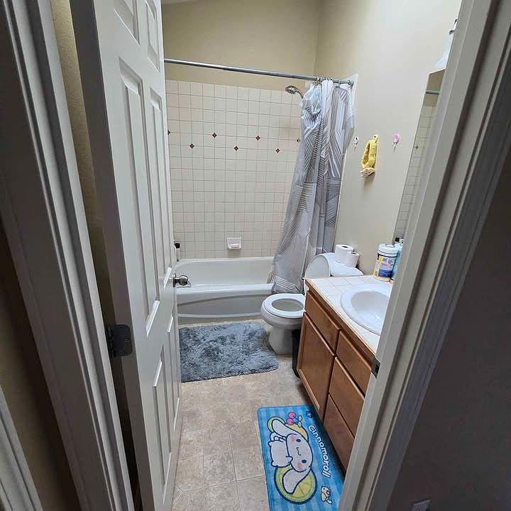 The bathroom you'll be sharing.
