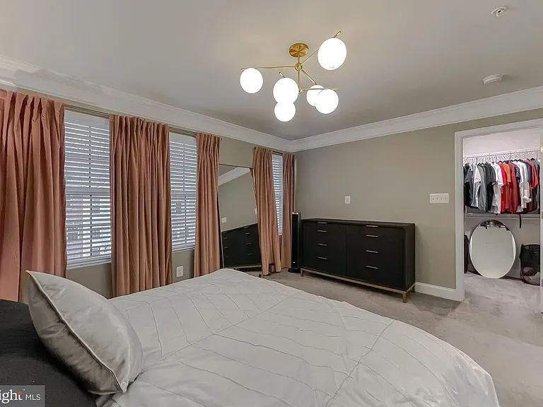 23810 Myrtle Glen Way — Photo 35