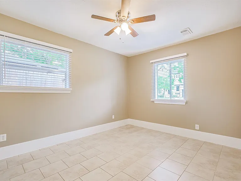 4613 Braeburn Dr — Photo 14
