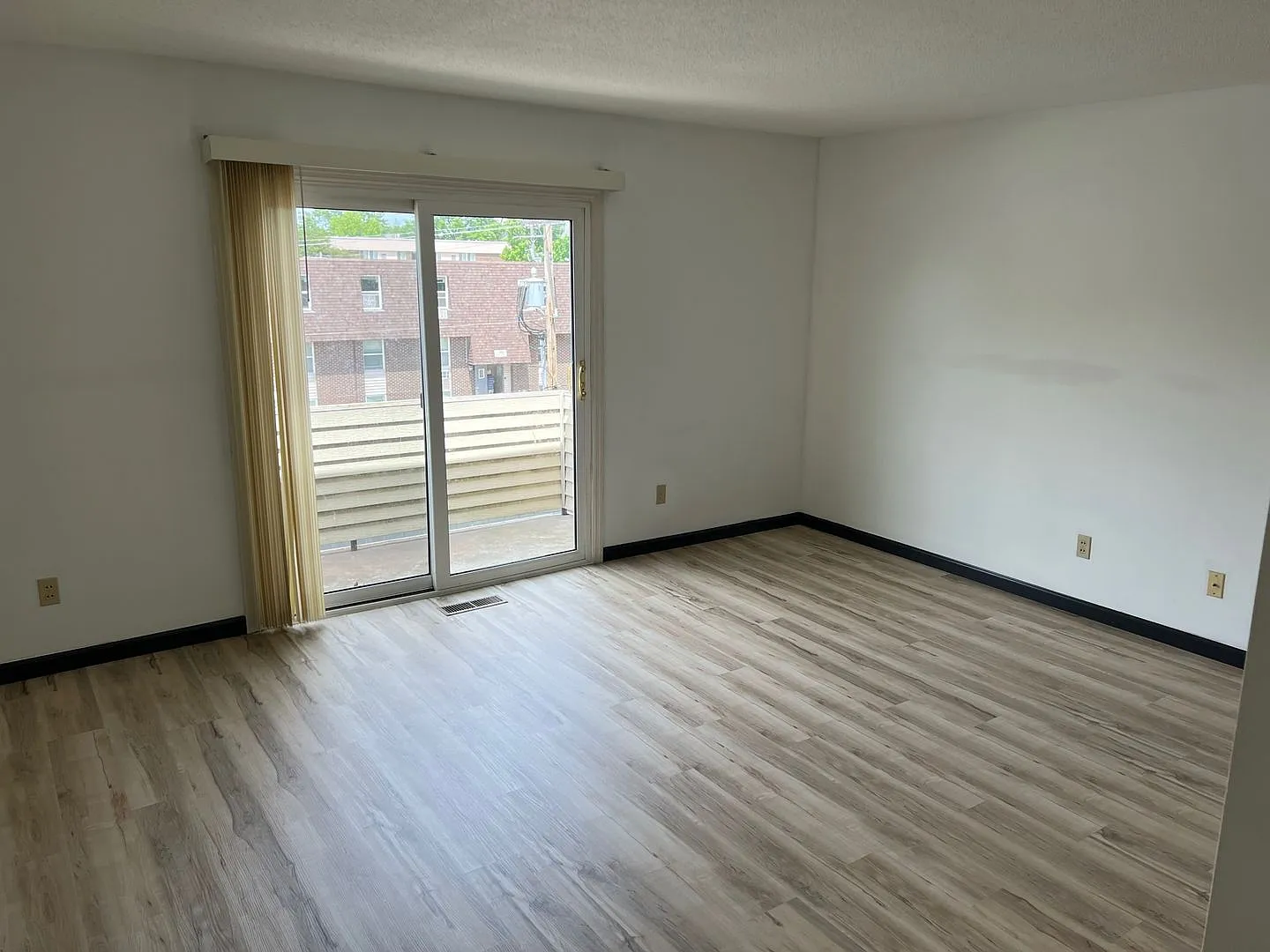 Updated 2 bedroom Condo - Available August 2026 — Photo 2