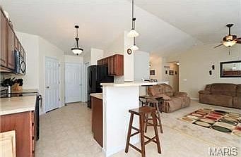 5th image of 168 Cuivre River Dr