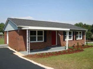 1003 Cloverdale Ln, Dallas, NC 28034