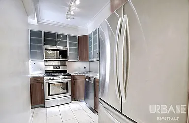 Rented by Urbane Brokerage