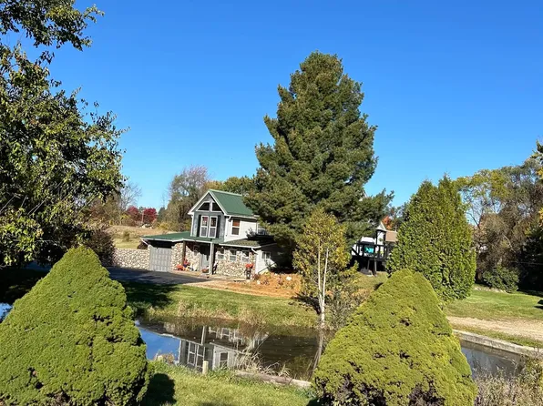 123 S Freer Rd, Chelsea, MI 48118