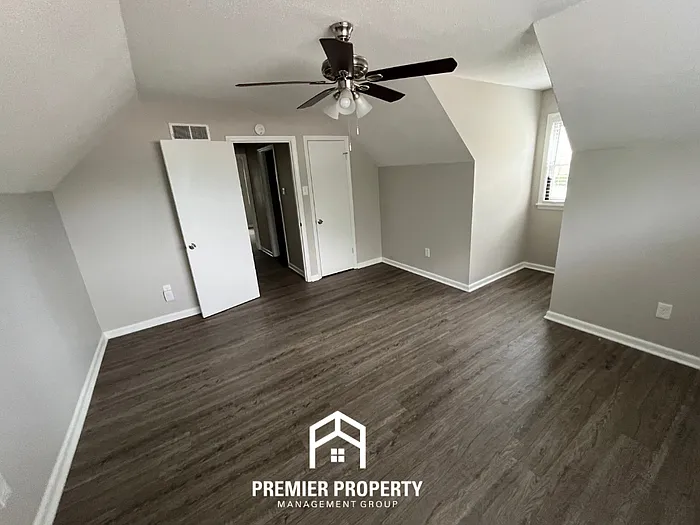 4977 Knight Arnold Rd — Photo 18