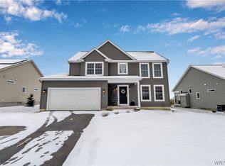 5580 Cooper Rdg, Hamburg, NY 14075