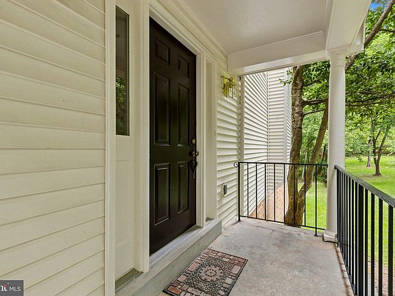 2nd image of 7937 Valleyfield Dr