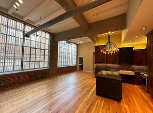611 N Park Ave APT 101, Indianapolis, IN