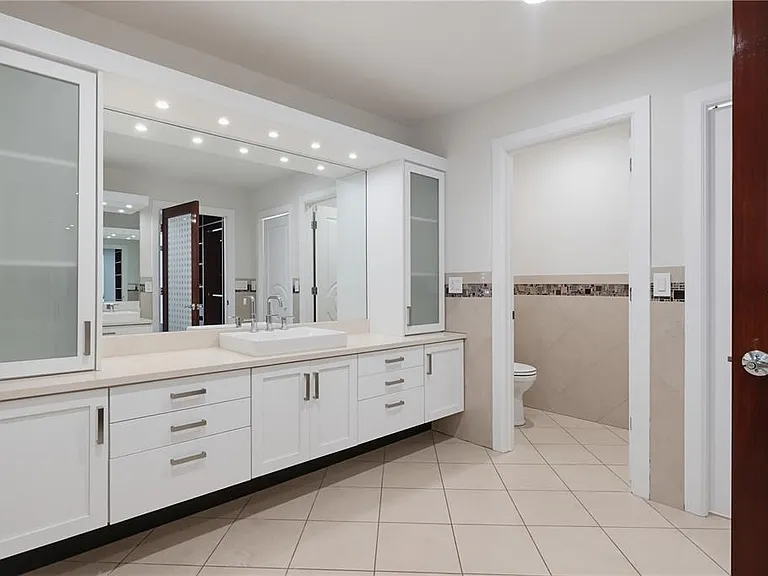 24 Adalia Ave — Photo 49