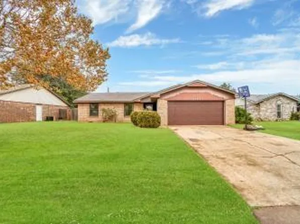 1701 Tyler St, Altus, OK 73521