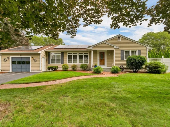 37 Saint Laurent Street, Nashua, NH 03064