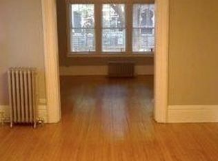 1124 W Lill Ave FLOOR 1, Chicago, IL 60614