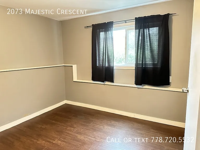 2073 Majestic Cres — Photo 25