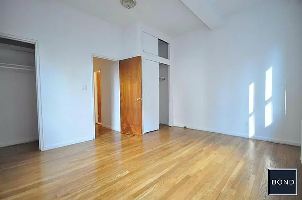 Rented by Bond New York | media 4