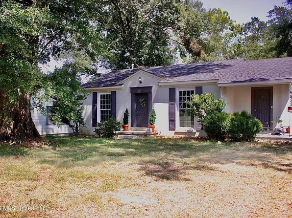4822 Maplewood Dr, Jackson, MS 39206