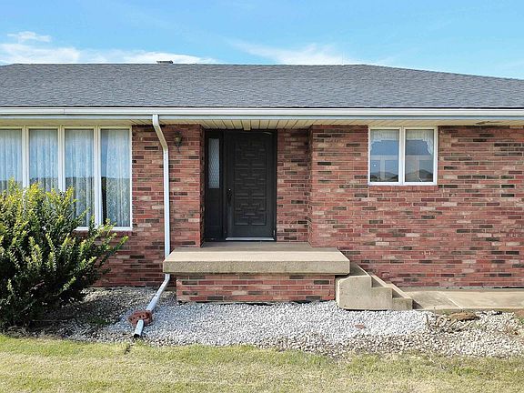 4th image of 469 Oat Rd