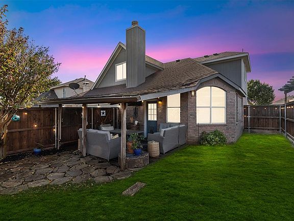 3rd image of 1645 Nightingale Dr