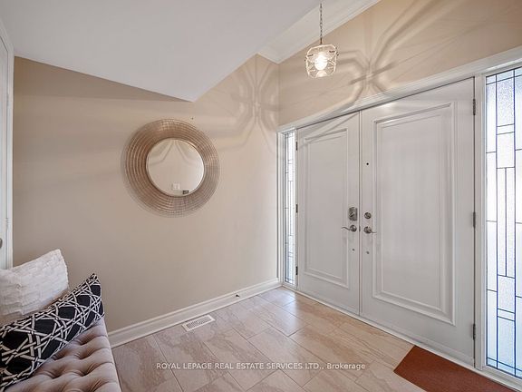 2nd image of 1494 Islington Ave
