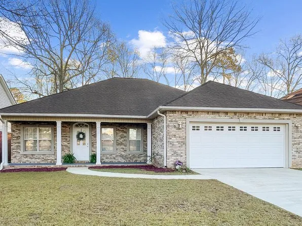 123 Brockton Ct, Dothan, AL 36305