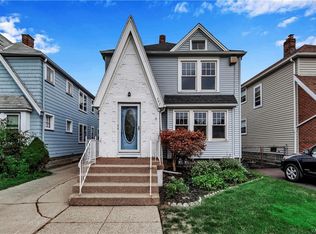 392 Sanders Rd, Buffalo, NY 14216