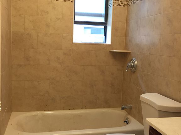 4th image of 1158 Arnow Ave