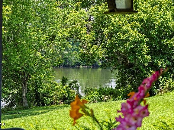 29th image of 628 Christian Bend Rd