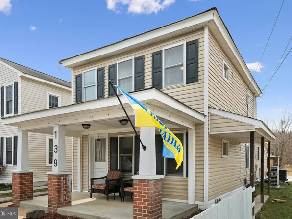 139 Cambridge St, Fredericksburg, VA 22405