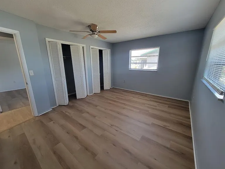 22329 Niagara Ave — Photo 17