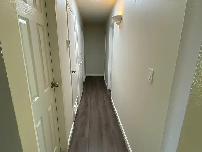 4558 Eileen Ln — Photo 17