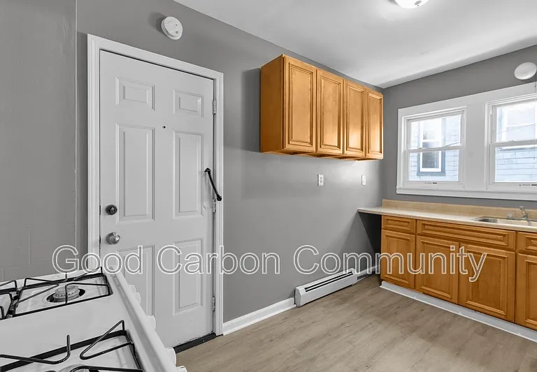 328 Elmwood Ave #2 — Photo 9