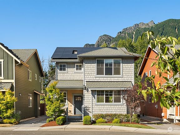 2nd image of 886 NE 2nd Street