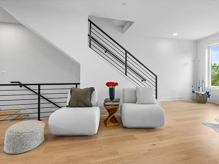 1253 Holbrook Ter NE #2 — Photo 3