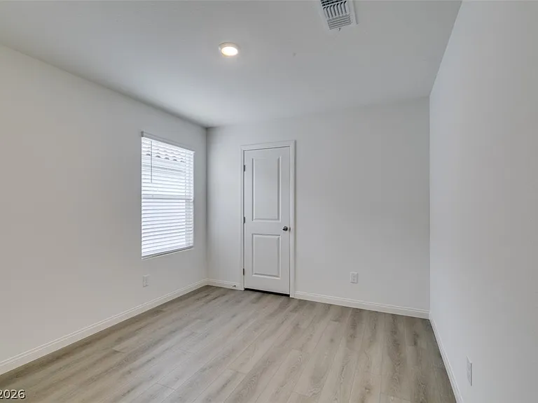 9133 Vesey Ave — Photo 34