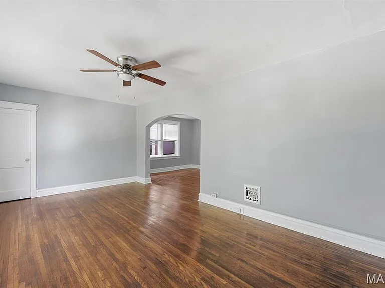 3332 Aubert Ave #A — Photo 8