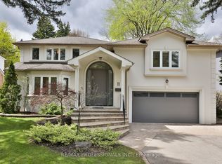 11 Cranleigh Ct, Toronto, ON M9A3Y2