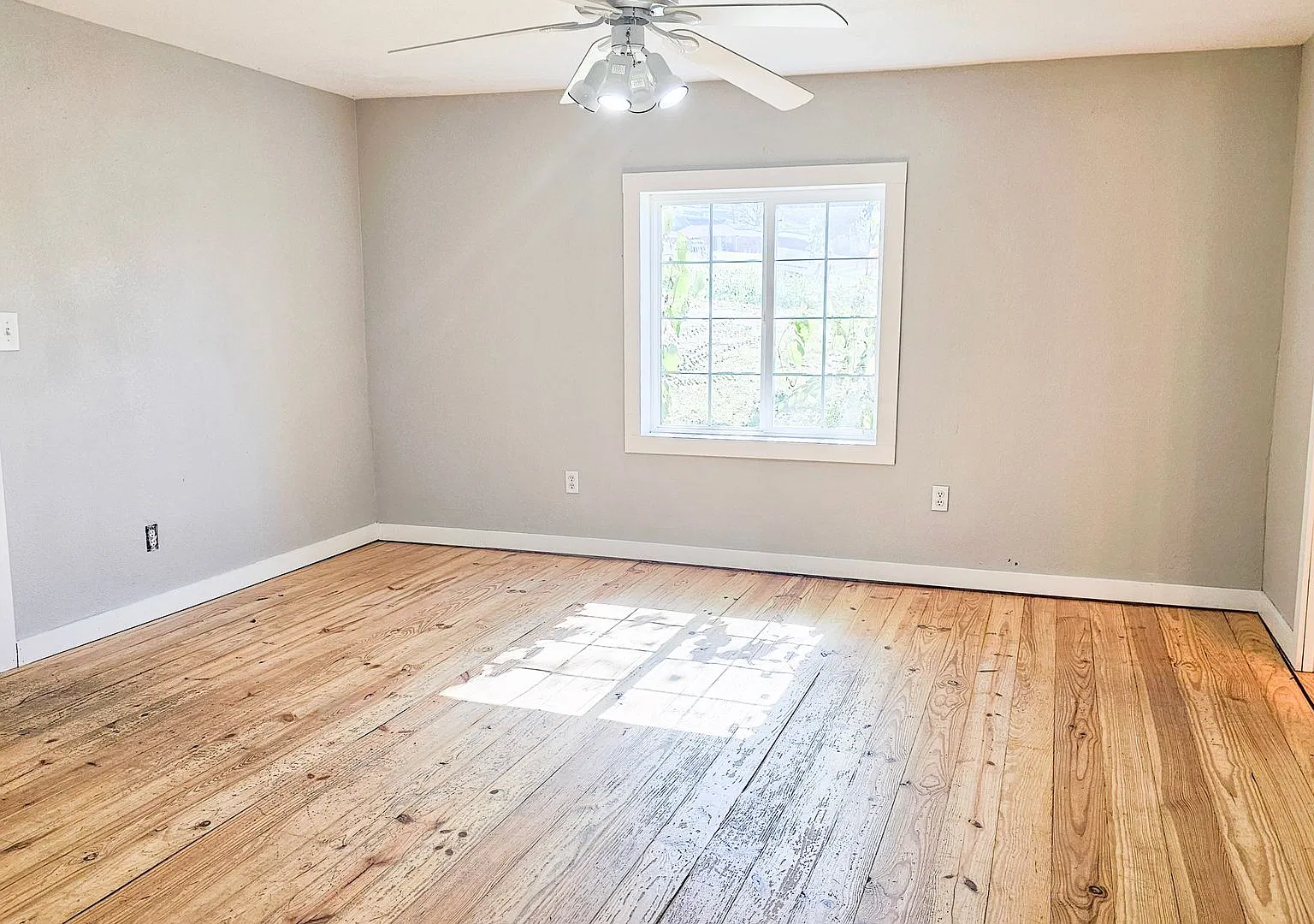 3 Bedroom, 2 Bath Home in Mansfield, MO — Photo 3