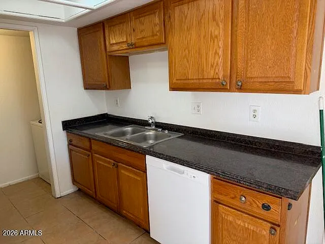8101 N 31st Dr — Photo 3