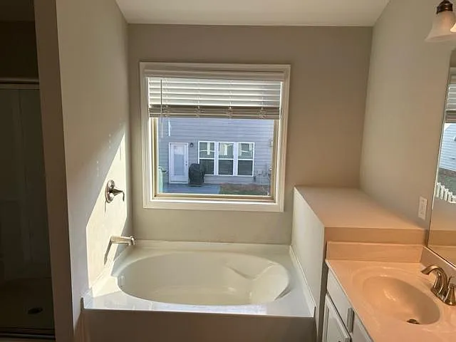 1235 Foxcroft Ln — Photo 19