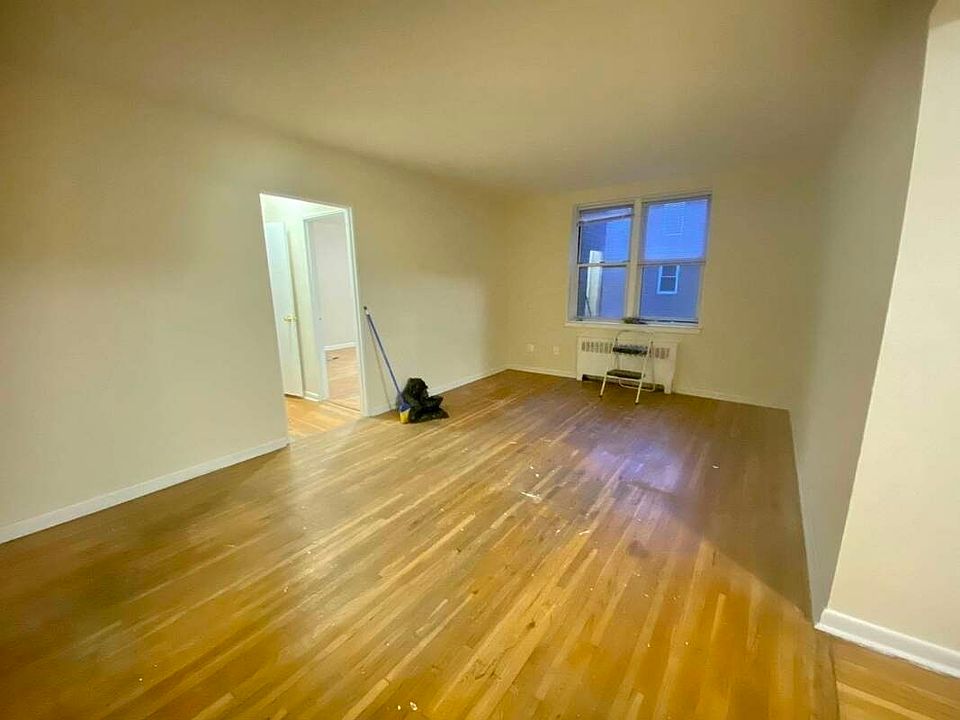 1st image of 143-11 Barclay Ave #6DD