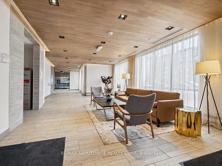 40 Esplanade Ln #102 — Photo 31