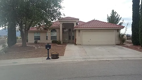 205 Bay Club Dr Photo 1