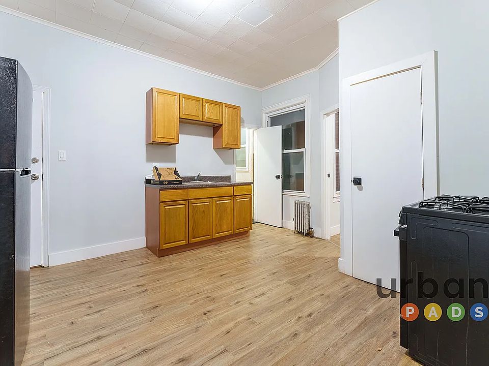 1st image of 1525 60th St #1L