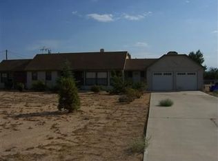 14440 Inkpa Rd, Apple Valley, CA 92307