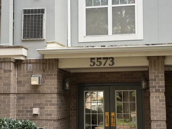 5573 Seminary Rd APT 114, Falls Church, VA 22041