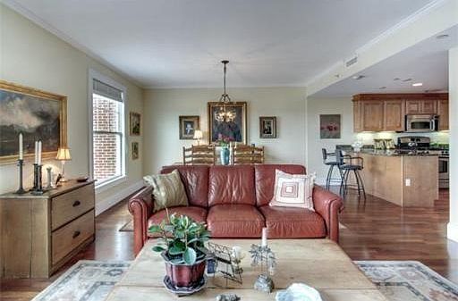4th image of 225 Derby St Unit 506