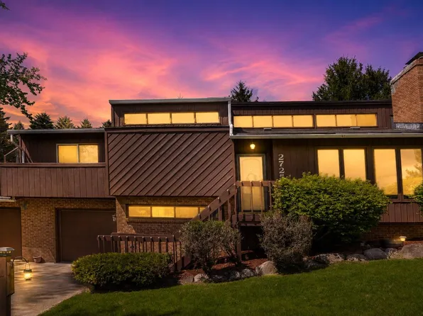 2725 Cooley Lake Rd, Highland, MI 48356