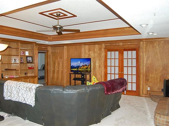 5th image of 7629 Perkins Dr