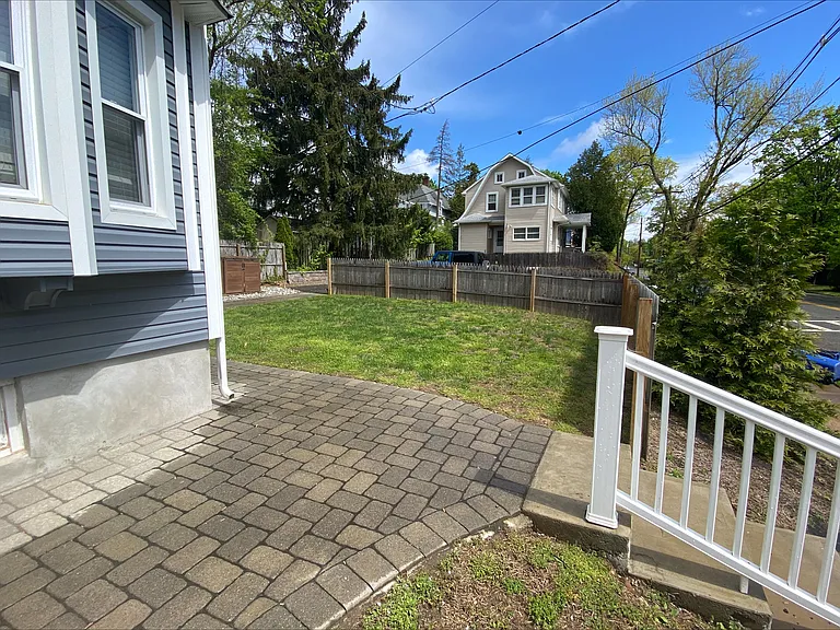 1 Lansing Pl #2 — Photo 12